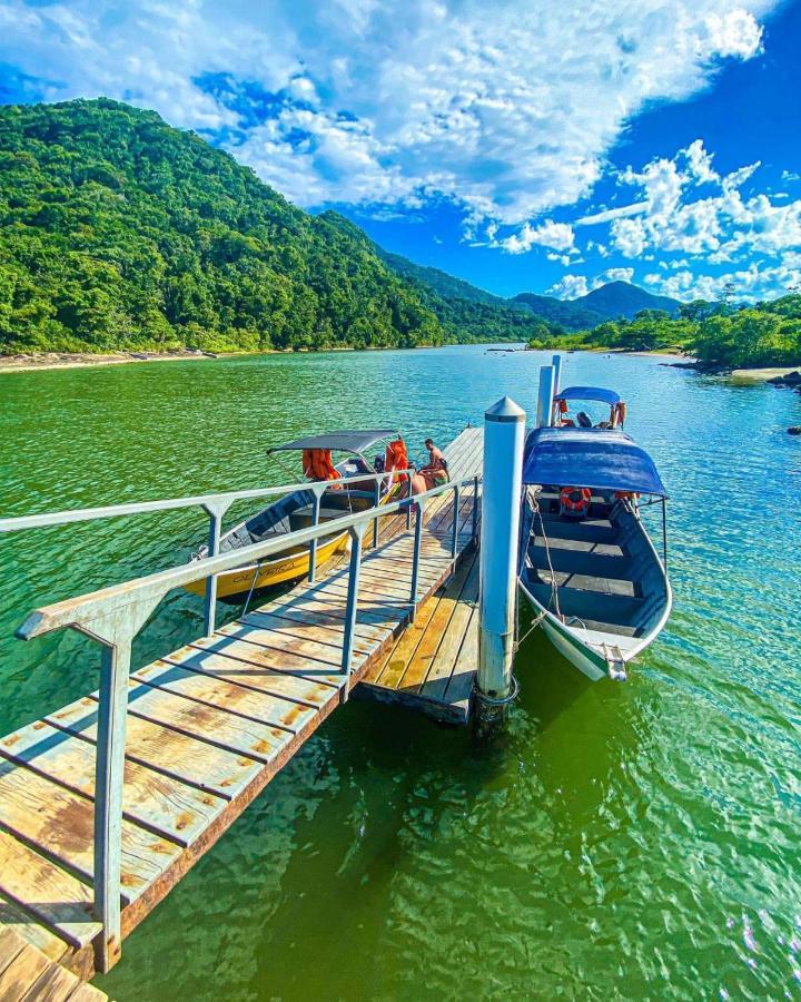 Vila Agradavel Com Piscina. Villa Peruíbe Buitenkant foto